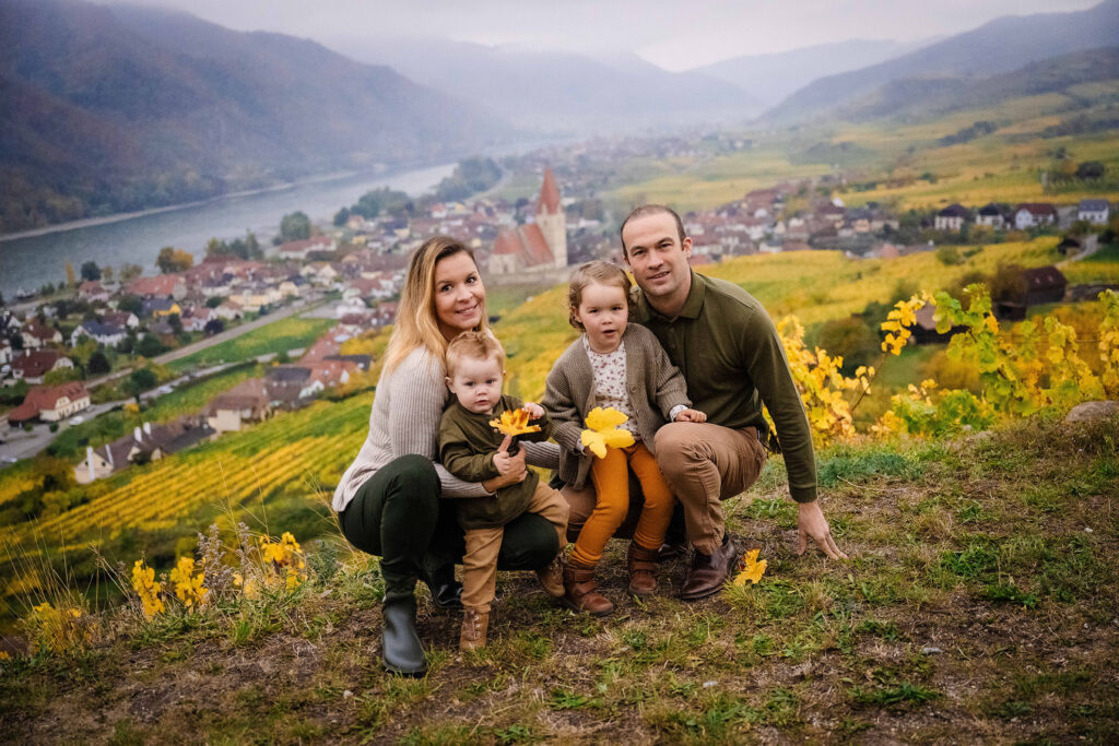niederösterreich-natur-liebe-outdoorshooting- premium fotografie- familie- herbst- wachau