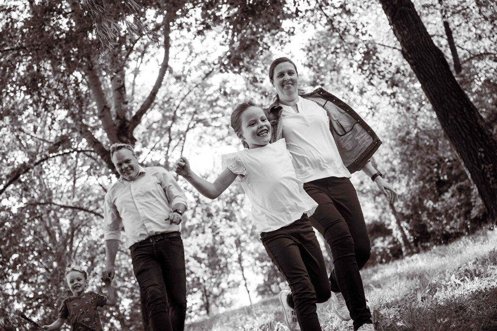 niederösterreich-natur-liebe-outdoorshooting- premium fotografie- familie-