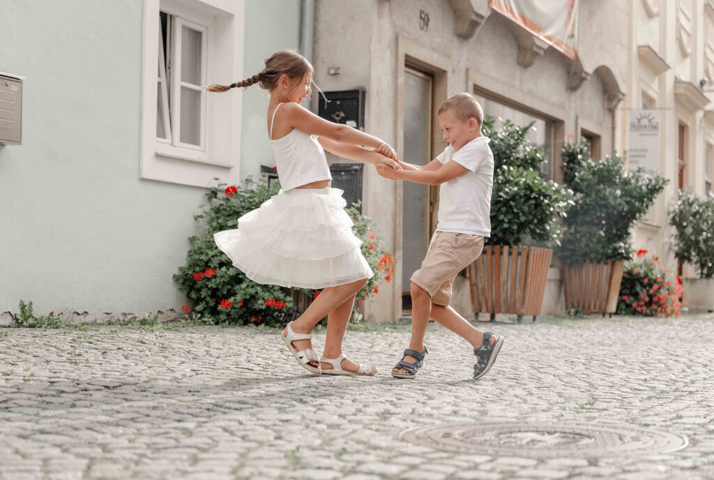 paar-leidenschaft-niederösterreich-natur-liebe-outdoorshooting- premium fotografie- familie-
